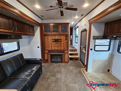 2015 Thor REDWOOD Sequoia   - Photo 15 - Liberty, TX 77575