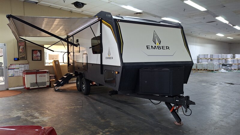 2022 Ember RV Overland 201FBQ - Photo 2 - Liberty, TX 77575