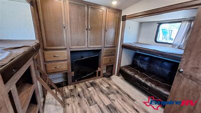 2019 Forest River Sierra - Photo 14 - Liberty, TX 77575