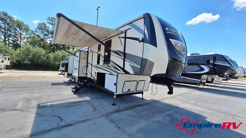 2019 Forest River Sierra - Photo 3 - Liberty, TX 77575
