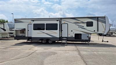 2022 forestriver cedar creek 375BHO