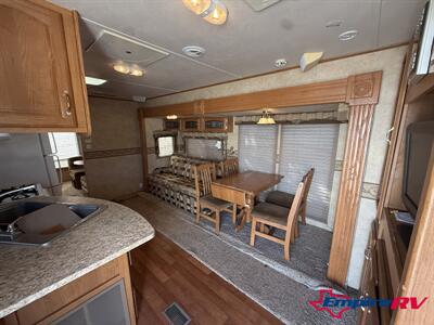 2009 Forest River SALEM 403FB   - Photo 4 - Liberty, TX 77575