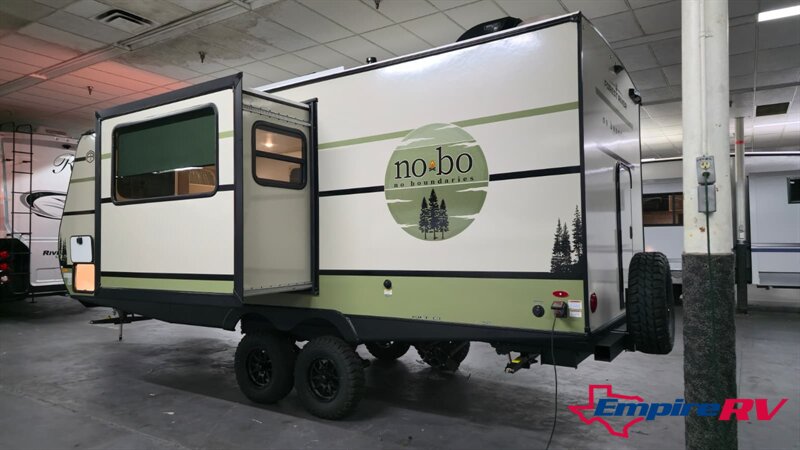 2026 Forest River NO BOUNDARIES 20.3 - Photo 3 - Liberty, TX 77575