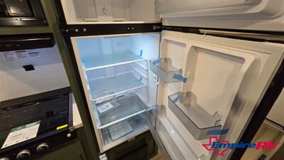 2026 Forest River NO BOUNDARIES 20.3 - Photo 14 - Liberty, TX 77575