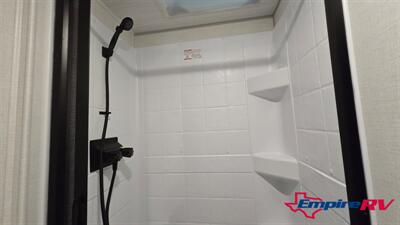 2026 Forest River NO BOUNDARIES 20.3 - Photo 19 - Liberty, TX 77575