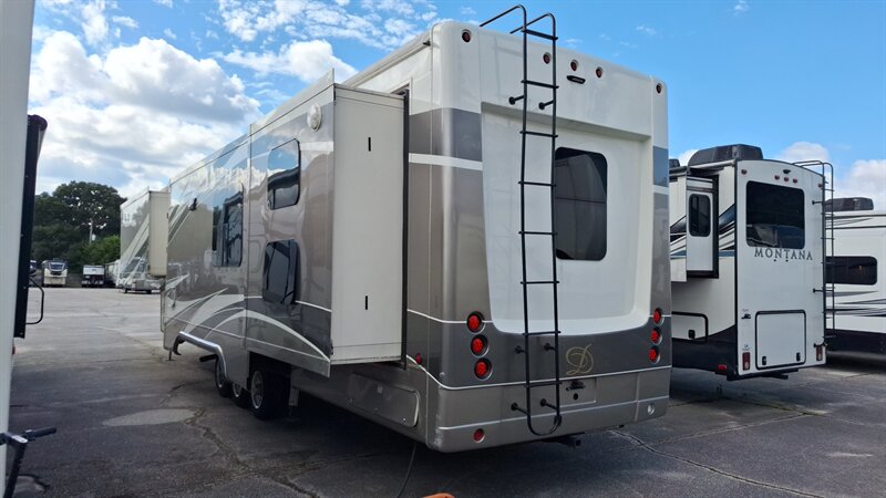 2020 DRV Suites MOBILE SUITE MANHATTAN - Photo 4 - Liberty, TX 77575