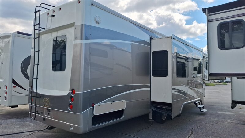 2020 DRV Suites MOBILE SUITE MANHATTAN - Photo 5 - Liberty, TX 77575