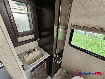 2020 Coachmen SPIRIT ULTRA LITE 2253rb   - Photo 8 - Liberty, TX 77575