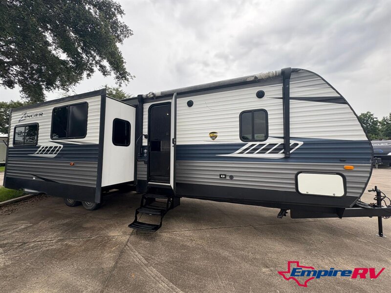2018 CROSSROADS ZINGER 333DB - Photo 29 - Liberty, TX 77575