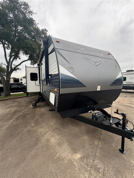 2018 CROSSROADS ZINGER 333DB - Photo 4 - Liberty, TX 77575