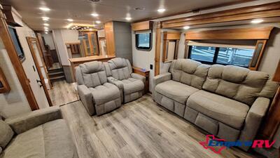 2022 Vanleigh Vilano 377FL   - Photo 13 - Liberty, TX 77575