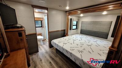 2022 Vanleigh Vilano 377FL   - Photo 19 - Liberty, TX 77575