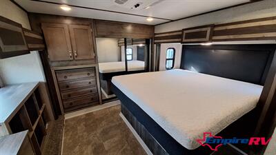 2019 Keystone SPRINTER 3551FWMLS   - Photo 15 - Oxnard, CA 93030