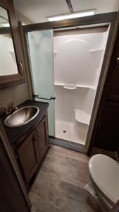 2019 Keystone SPRINTER 3551FWMLS   - Photo 14 - Oxnard, CA 93030