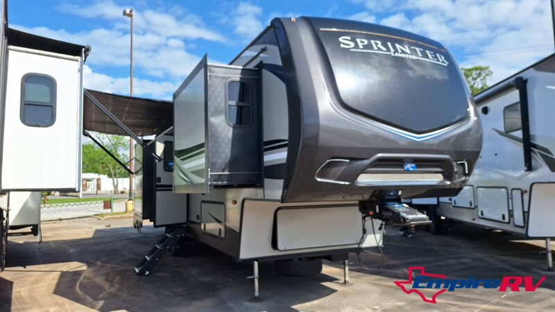 2019 Keystone SPRINTER 3551FWMLS   - Photo 1 - Oxnard, CA 93030