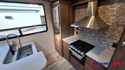 2019 Keystone SPRINTER 3551FWMLS   - Photo 11 - Oxnard, CA 93030