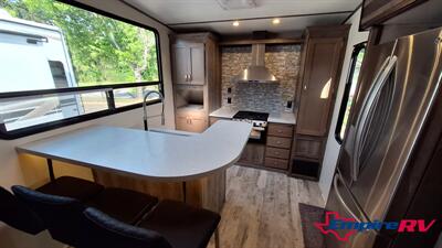 2019 Keystone SPRINTER 3551FWMLS   - Photo 10 - Oxnard, CA 93030