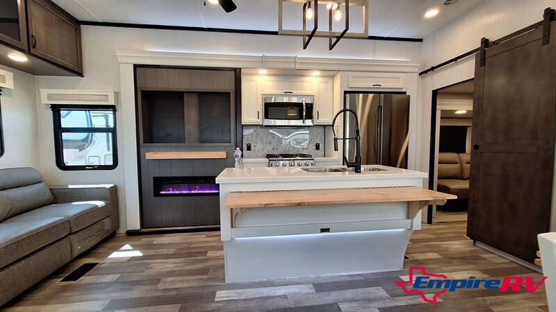 2023 Forest River Cedar Creek - Photo 10 - Oxnard, CA 93030