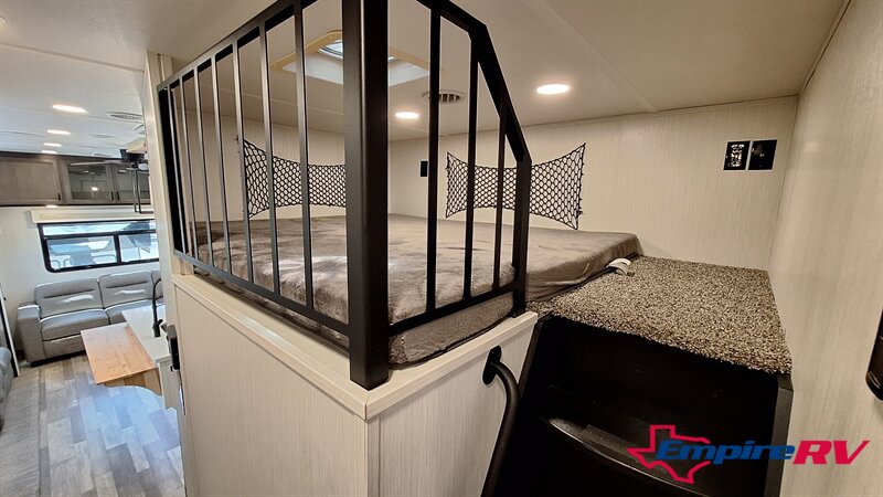 2023 Forest River Cedar Creek - Photo 14 - Oxnard, CA 93030