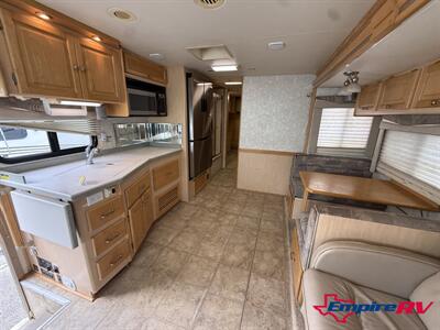 2004 Tiffin ALLEGRO BAY 34 XB   - Photo 8 - Liberty, TX 77575