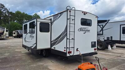 2018 Grand Design RV Imagine 2600rb - Photo 3 - Oxnard, CA 93030