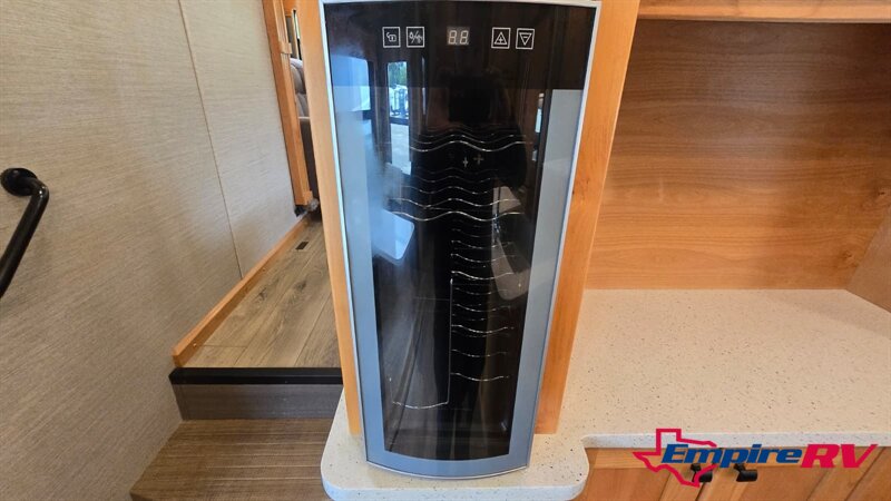 2021 Vanleigh Vilano 385RD - Photo 18 - Liberty, TX 77575