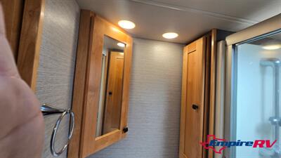 2021 Vanleigh Vilano 385RD - Photo 10 - Liberty, TX 77575