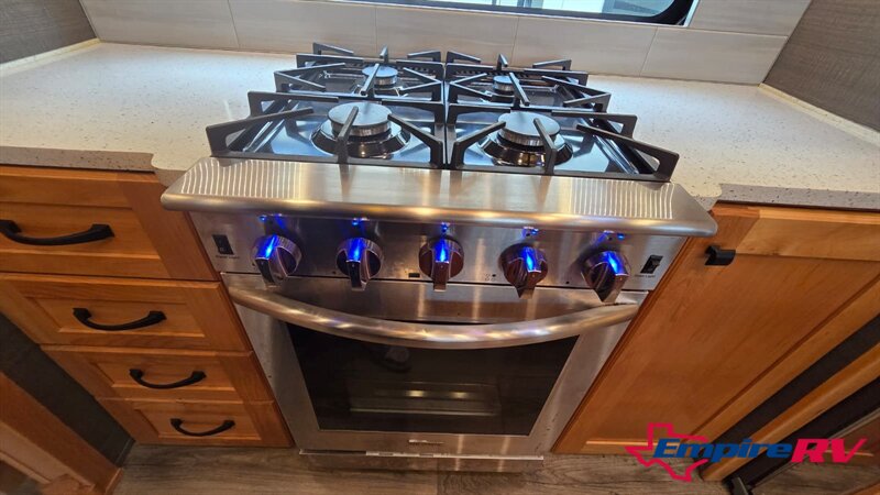 2021 Vanleigh Vilano 385RD - Photo 17 - Liberty, TX 77575