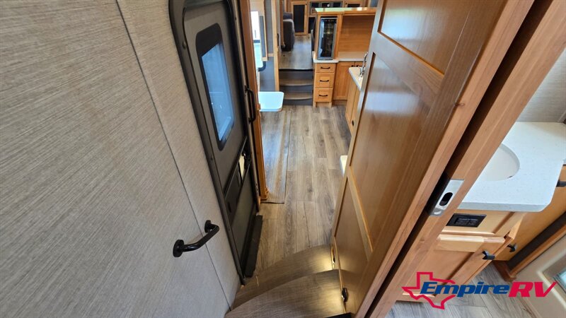 2021 Vanleigh Vilano 385RD - Photo 15 - Liberty, TX 77575