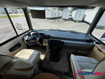 2016 Winnebago Brave 31c   - Photo 12 - Liberty, TX 77575