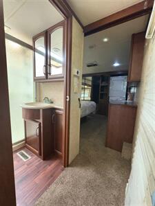 2013 Palomino COLUMBUS 320RS   - Photo 29 - Liberty, TX 77575