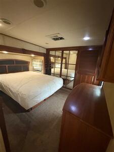 2013 Palomino COLUMBUS 320RS   - Photo 25 - Liberty, TX 77575