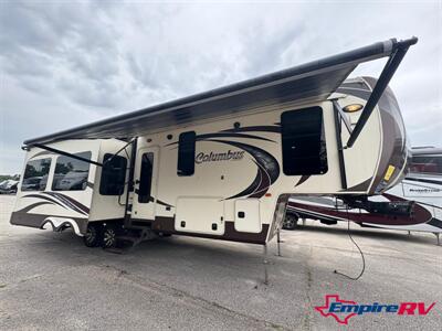 2013 Palomino COLUMBUS 320RS   - Photo 10 - Liberty, TX 77575