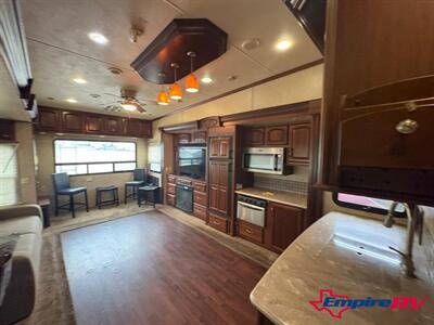2013 Palomino COLUMBUS 320RS   - Photo 11 - Liberty, TX 77575