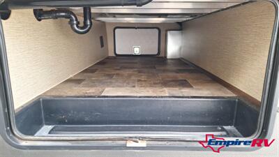 2017 Keystone SPRINTER 293FWBHS   - Photo 4 - Liberty, TX 77575