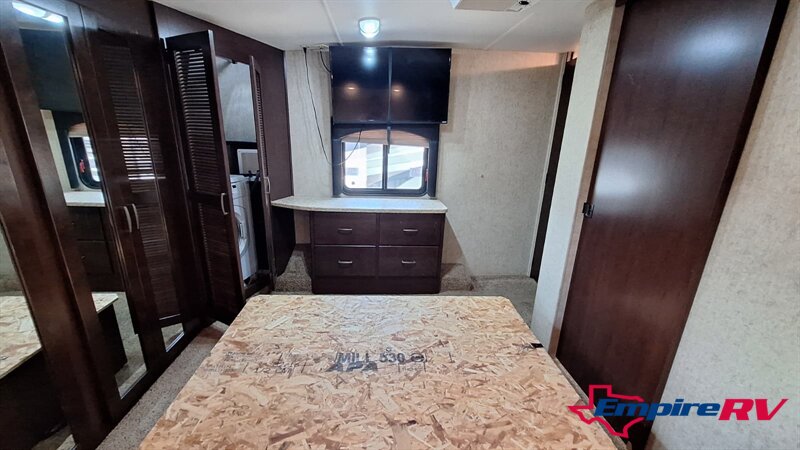 2013 Heartland ROAD WARRIOR 415 - Photo 20 - Liberty, TX 77575