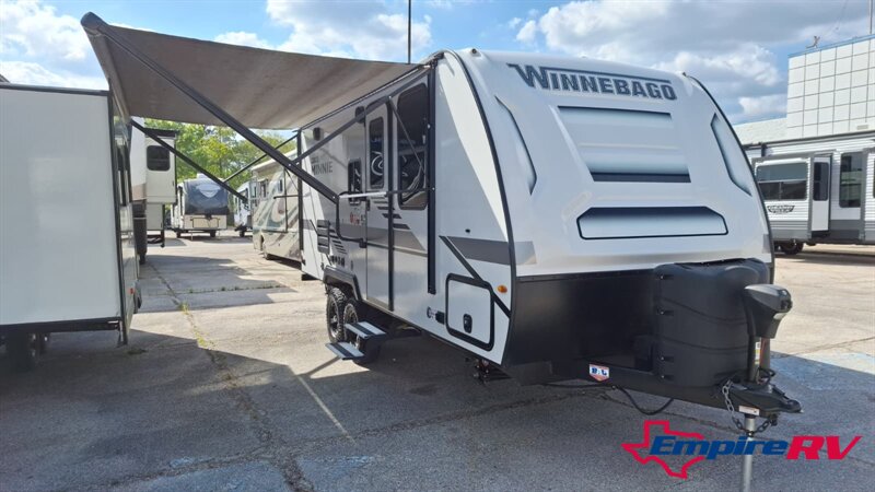 2022 Winnebago Micro Minnie 2108DS   - Photo 1 - Liberty, TX 77575
