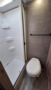 2022 Winnebago Micro Minnie 2108DS   - Photo 9 - Liberty, TX 77575