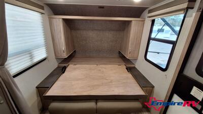 2022 Winnebago Micro Minnie 2108DS   - Photo 12 - Liberty, TX 77575