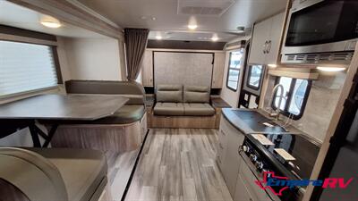 2022 Winnebago Micro Minnie 2108DS   - Photo 7 - Liberty, TX 77575