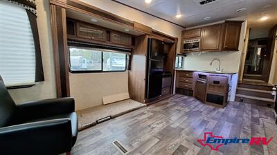 2018 Heartland PIONEER 287   - Photo 9 - Liberty, TX 77575