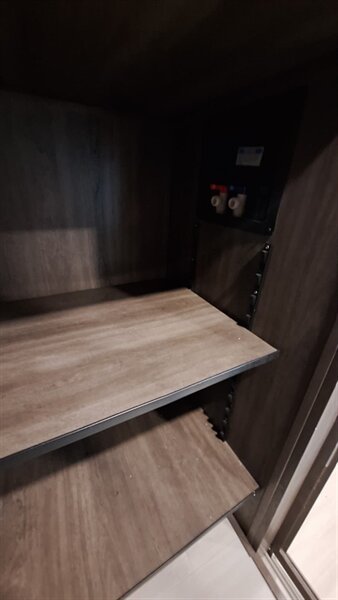 2022 Grand Design Solitude 3740BH   - Photo 16 - Liberty, TX 77575