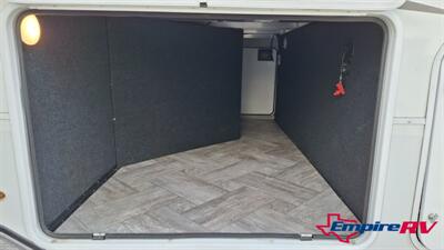 2022 Grand Design Solitude 3740BH   - Photo 6 - Liberty, TX 77575