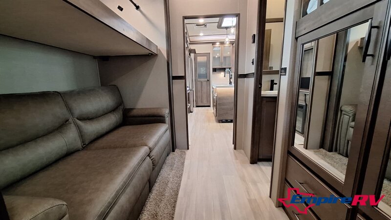 2022 Grand Design Solitude 3740BH   - Photo 12 - Liberty, TX 77575