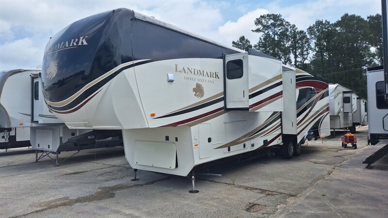 2015 Heartland landmark three sixty newpot  