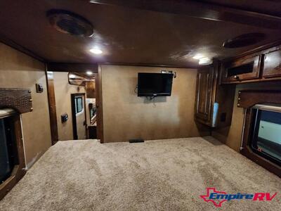 2015 Sundowner 4 HORSE TRAILER   - Photo 12 - Liberty, TX 77575