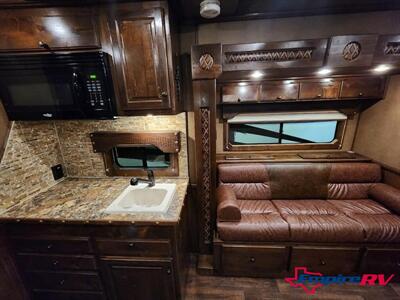 2015 Sundowner 4 HORSE TRAILER   - Photo 9 - Liberty, TX 77575