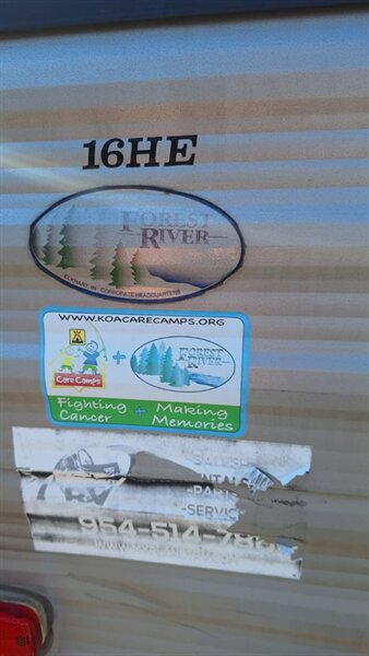 2022 Forest River CHEROKEE WOLF PUP 16HE - Photo 5 - Liberty, TX 77575