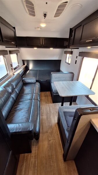 2022 Forest River CHEROKEE WOLF PUP 16HE - Photo 7 - Liberty, TX 77575