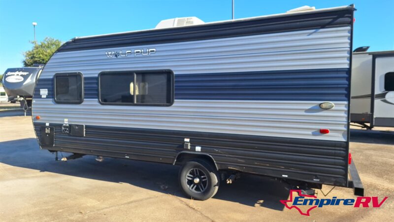 2022 Forest River CHEROKEE WOLF PUP 16HE - Photo 3 - Liberty, TX 77575